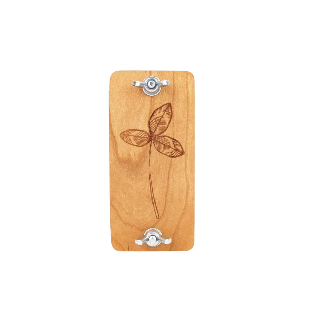 Pocket Flower Press - Oak Clover